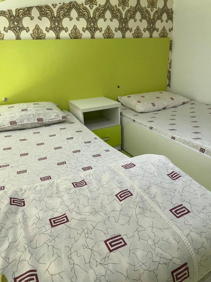 Anisa- Hostel ดูแชนเบอ ภายนอก รูปภาพ